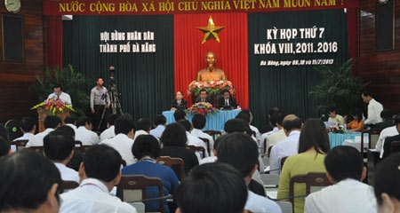 Вынесение вотума доверия на 7-й сессии Народного совета города Дананга 8-го созыва