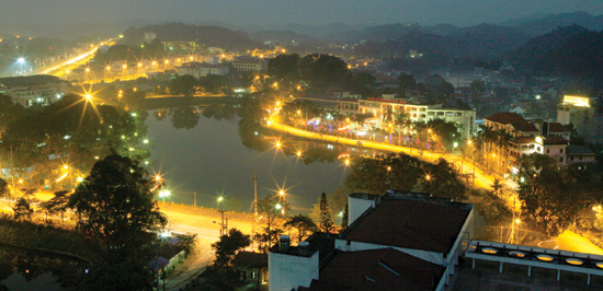 В Ханое прошла конференция по продвижению инвестиций в город Йенбай