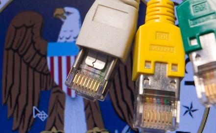 Эдвард Сноуден располагает секретными документами, способными серьезно навредить США