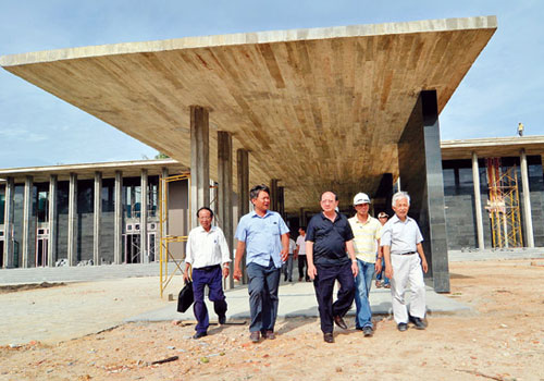 В городе Кюньёне открылась 9-я Вьетнамская встреча
