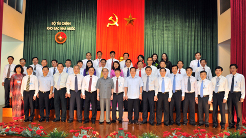 Спикер вьетнамского парламента провел рабочую встречу с руководителями Госказны