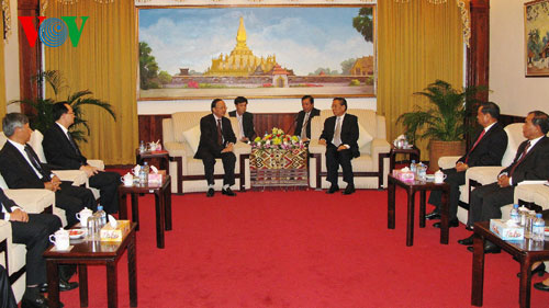 Делегация Отдела партийно-организационной работы ЦК КПВ посетила Лаос с рабочим визитом