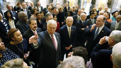 Борьба за федеральный бюджет в США все еще остается в тупике