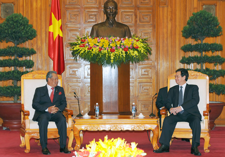 Премьер-министр СРВ Нгуен Тан Зунг принял вице-премьера, министра образования Малайзии