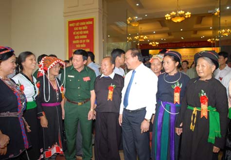 Правительство выступает за развитие роли влиятельных представителей малых народностей