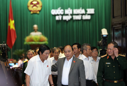 Депутаты НС СРВ едины во мнении о повышении «потолка» бюджетных расходов до 5,3% ВВП