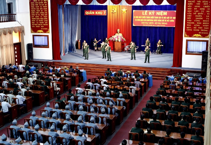 Во Вьетнаме и Камбодже отмечают 35-летие со дня свержения режима геноцида