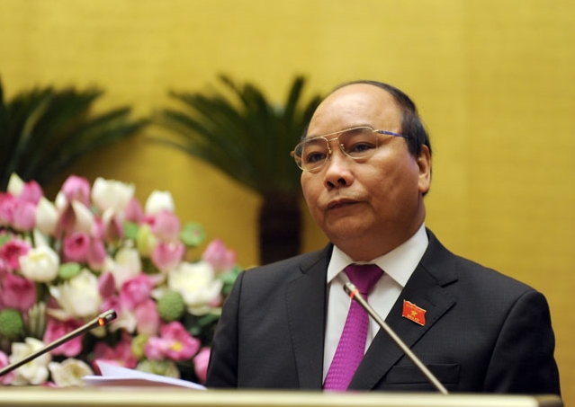 Вице-премьер СРВ Нгуен Суан Фук ответил на запросы депутатов парламента