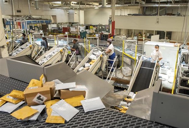 Президентские выборы в США 2020: Спор вокруг услуг Почтовой службы США