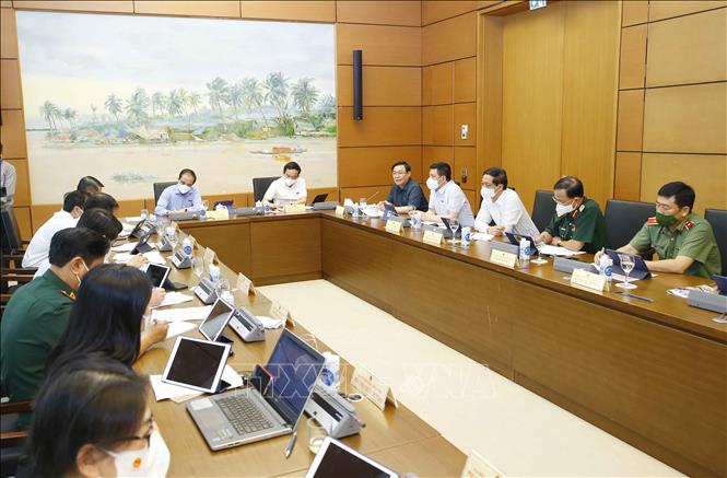 Депутаты Нацсобрания обсудили в группах ситуацию с социально-экономическим развитием страны