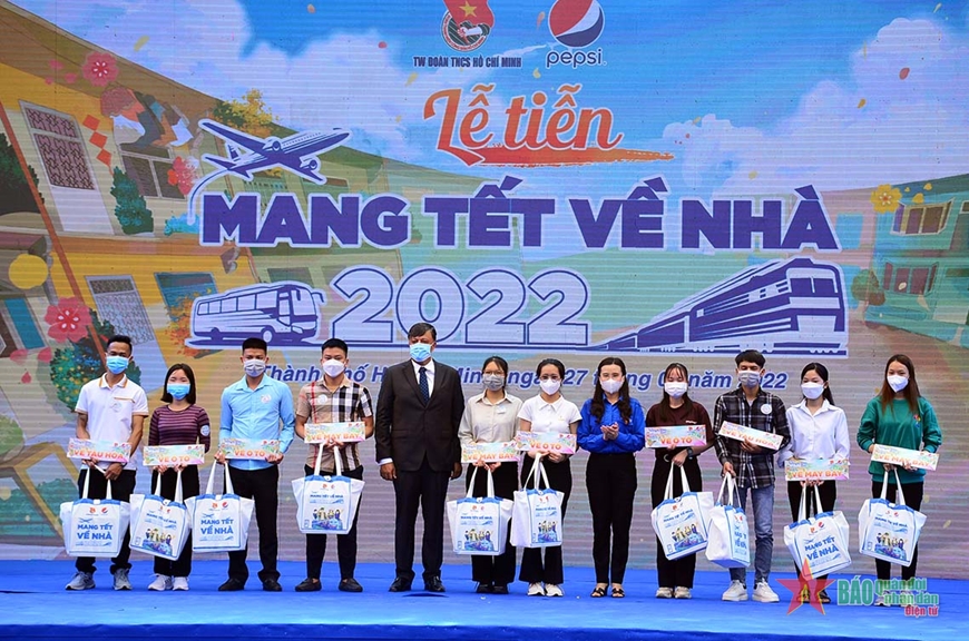 Программа «Принесите Тэт домой» для малоимущих трудящихся