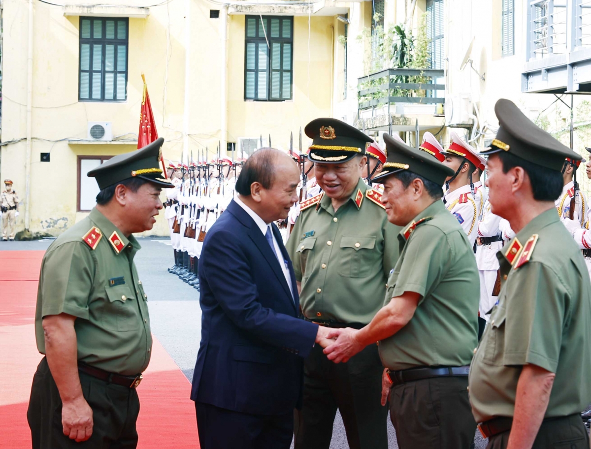 Нгуен Суан Фук: Необходимо обеспечить экономическую безопасность, создать безопасную среду для развития страны