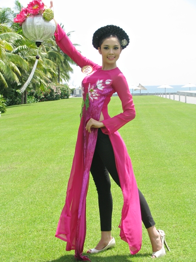 Nguyễn Thị Xuân Trang - SBD 610 - cao 1,69m, số đo 3 vòng 83-63-90