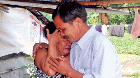 Nước mắt của đợi chờ sau 48 năm gian truân, lưu lạc - Ảnh: Hữu Khá