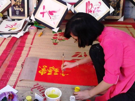 Phố ông đồ - nét xưa của mùa xuân hiện đại