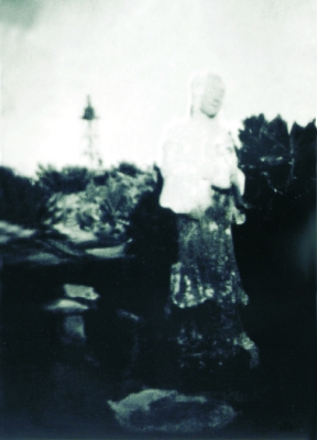 Tượng Phật Quán thế âm trên đảo Hoàng Sa.