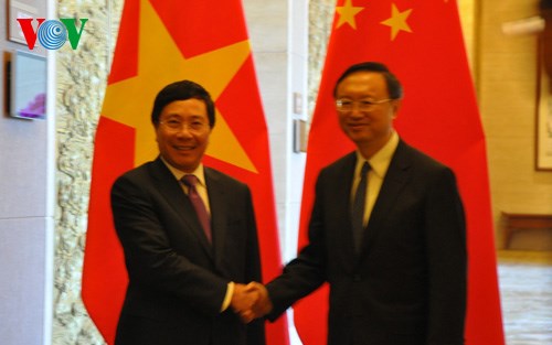 khong lam phuc tap tinh hinh tren bien dong hinh 0