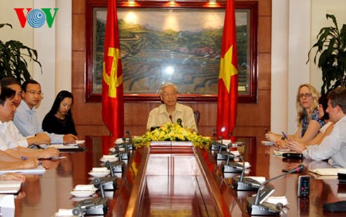 tong bi thu nguyen phu trong tra loi phong van bao chi hoa ky hinh 1