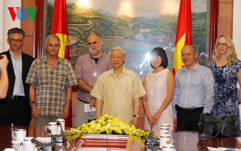 tong bi thu nguyen phu trong tra loi phong van bao chi hoa ky hinh 3