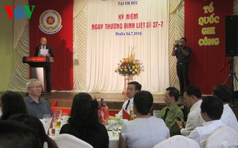 cuu chien binh viet nam tai sec gap mat on lai ky niem chien truong hinh 0