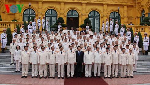 chu tich nuoc gap mat tuong linh cong an qua cac thoi ky hinh 2
