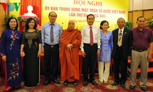 ong nguyen thien nhan: cong tac nhan su the hien tinh than dan chu hinh 1