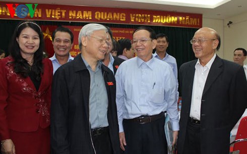 tong bi thu nguyen phu trong: doi moi nhung khong duoc chech huong hinh 1