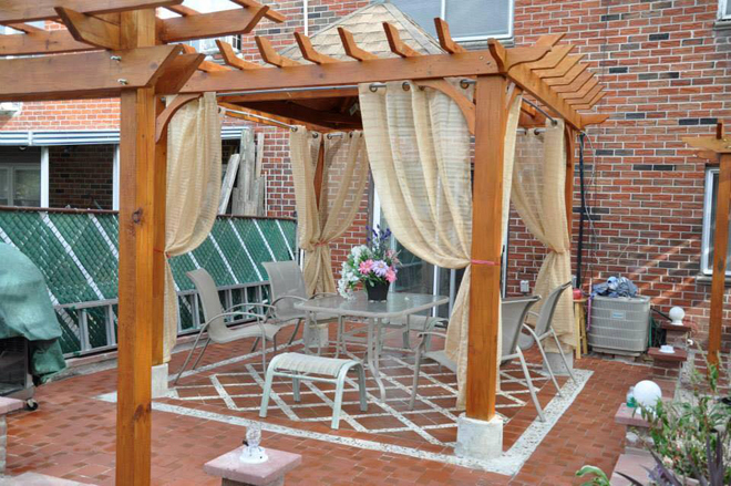 Khu vườn nhỏ gợi nhớ quê nhà của gia đình Việt ở Mỹ