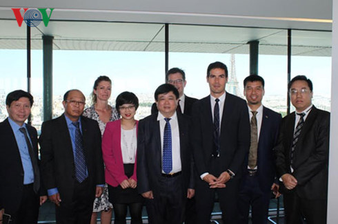 vov ky thoa thuan hop tac voi dai phat thanh quoc gia phap hinh 5