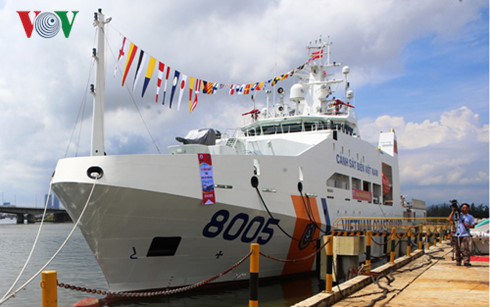 cảnh sát biển vn tiếp nhận tàu csb 8005 có sân đỗ máy bay trực thăng hình 0 canh sat bien vn tiep nhan tau csb 8005 co san do may bay truc thang hinh 0
