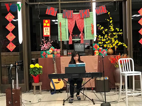 sinh vien viet nam va tet que huong tren dat my hinh 3