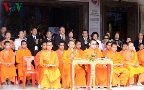 kieu bao thai lan to chuc dai le cau sieu cho cac anh hung liet sy hinh 2