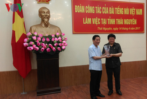 tong giam doc vov nguyen the ky lam viec tai tinh thai nguyen hinh 2