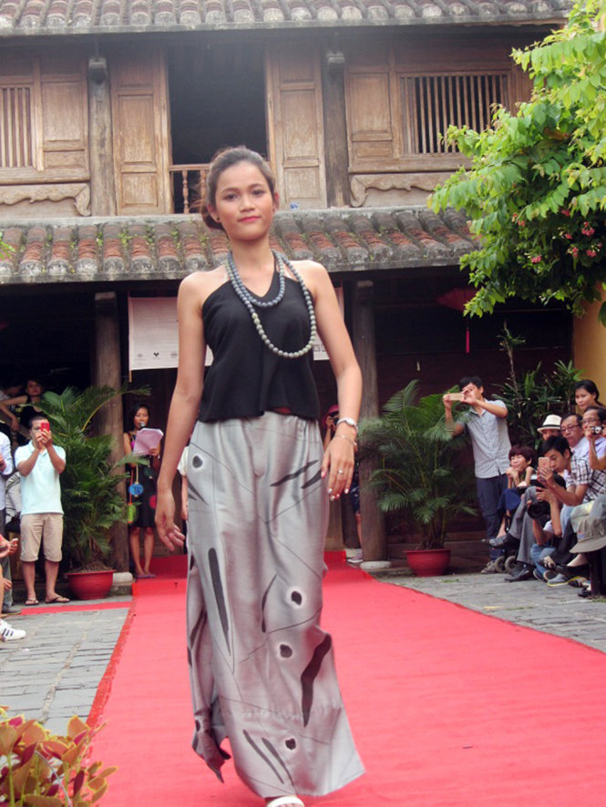 Phụ nữ khuyết tật trình diễn thời trang: “Tôi đẹp. Bạn cũng thế!” 