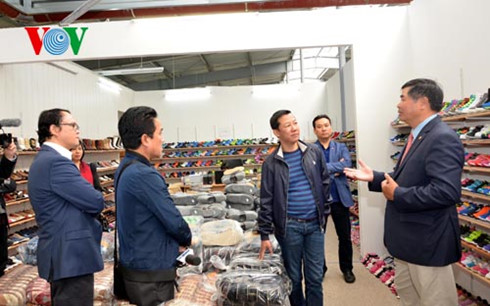 dai su doan xuan hung tham trung tam thuong mai dong xuan o duc hinh 6