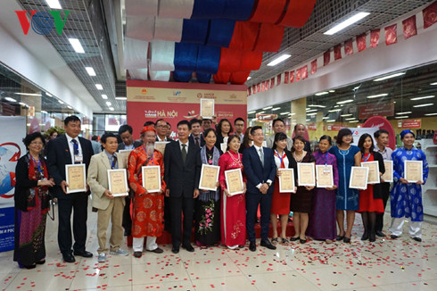 khai mac hoi cho "tuan le hang ha noi tai moscow - 2016" hinh 0