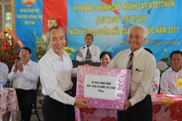 Conmemoran el 81 aniversario del Frente Unido de Vietnam