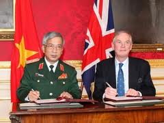 Vietnam y Gran Bretaña fomentan cooperación militar bilateral