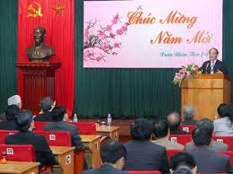 Dirigentes del Partido y Estado prosiguen felicitaciones del Tet