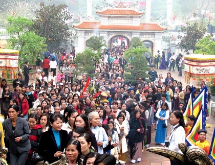 Prosiguen fiestas primaverales en diferentes localidades de Vietnam