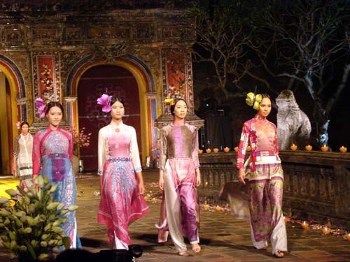 Aumentan turistas a Hue en ocasión de los días festivos