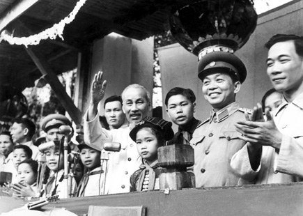 Prosiguen actividades conmemorativas por el 122 aniversario de natalicio de Ho Chi Minh
