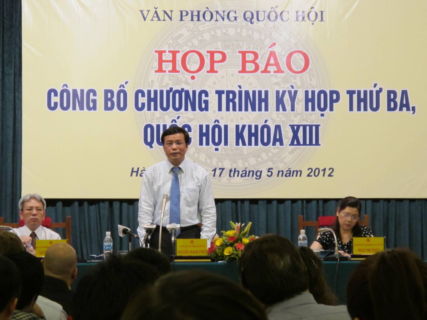 Parlamento vietnamita examinará 13 proyectos de leyes en su tercer período