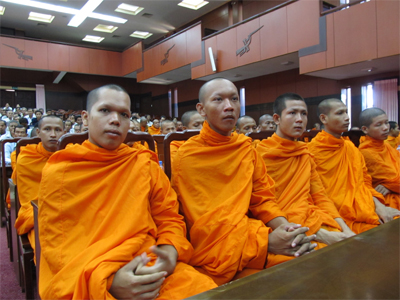 Vietnam impulsa cumplimiento de objetivos nacionales con aportes de religiosos