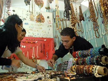 Cuba estudia modificar Código de Trabajo para impulsar el sector privado