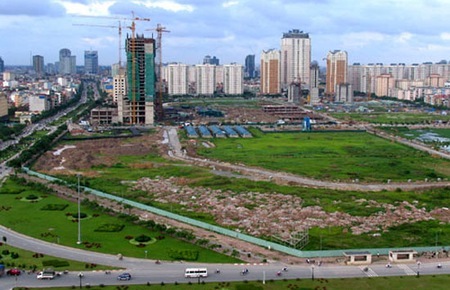 Comité Permanente del Parlamento vietnamita debate  Ley de tierra (modificada)
