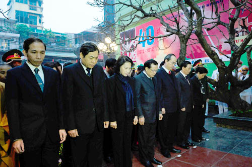 Recuerdan a las víctimas de bombardeos en Hanoi en 1972