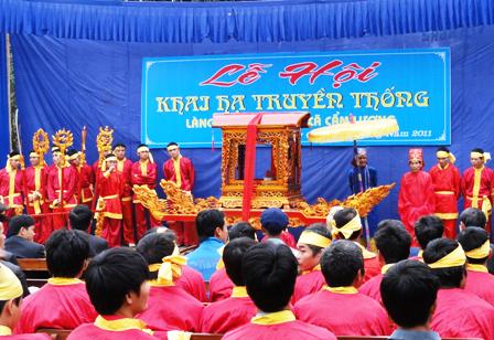 Festividad del Santo Pez en Thanh Hoa para pedir buenas cosechas