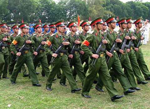 La Comisión de Defensa Nacional  y Seguridad celebra su novena reunión