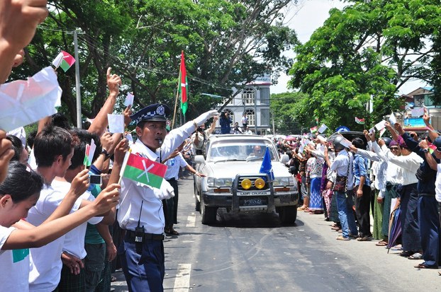 El gobierno birmano y los rebeldes de la etnia Kachin reanudan las conversaciones de paz